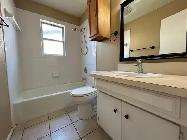 Photo 8 — 5504 Amherst Street, Lubbock, TX 79416