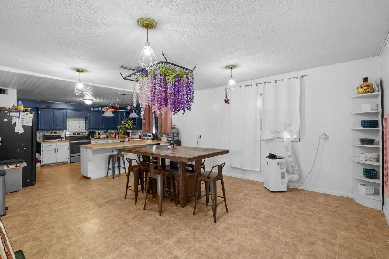Photo 5 — 101 Watts Avenue, Ralls, TX 79357
