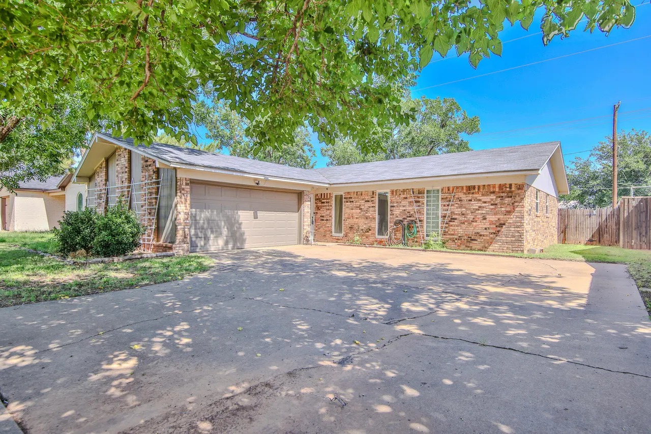 Photo 2 — 4816 55th Street, Lubbock, TX 79414
