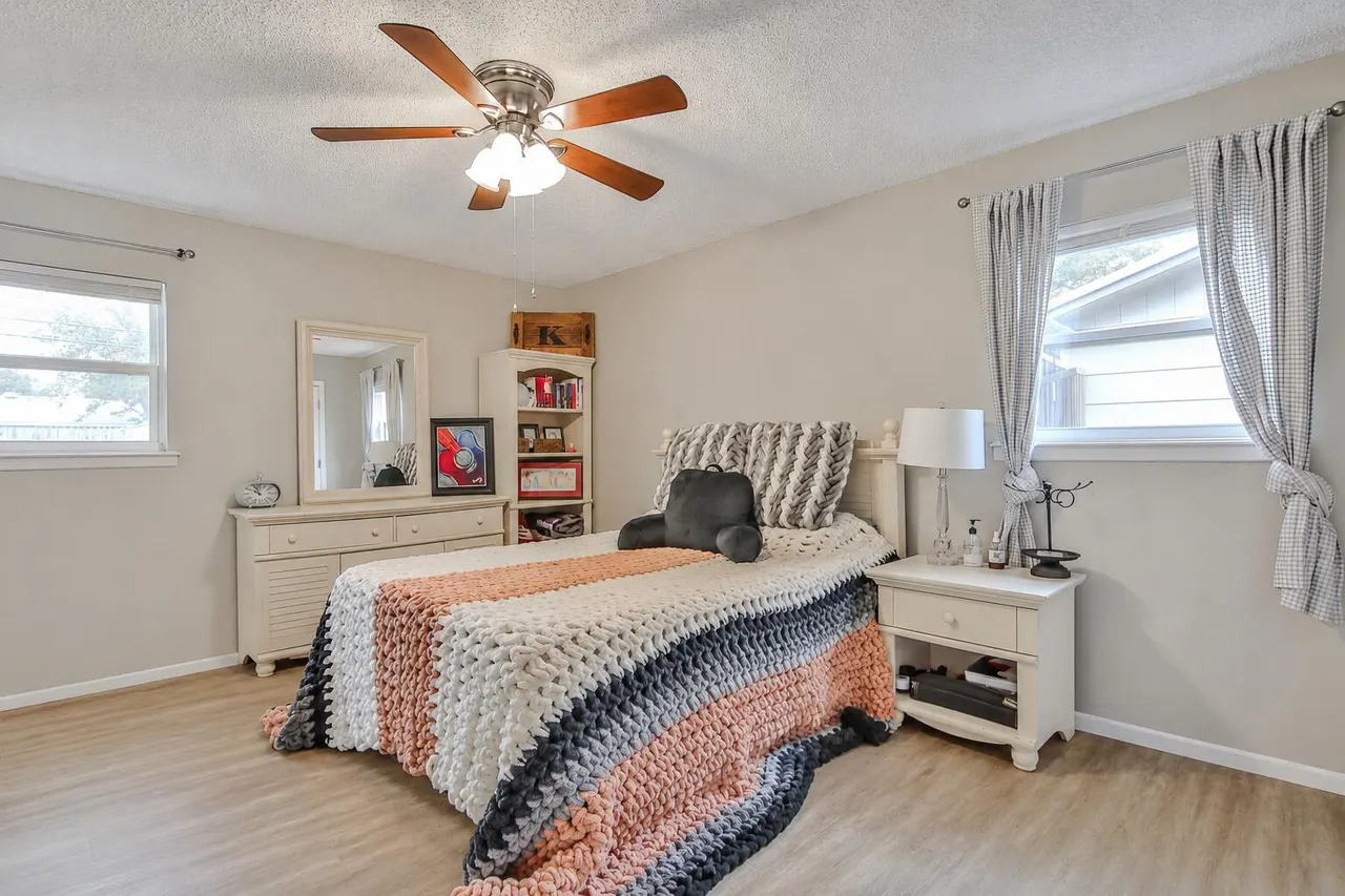 Photo 12 — 4816 55th Street, Lubbock, TX 79414