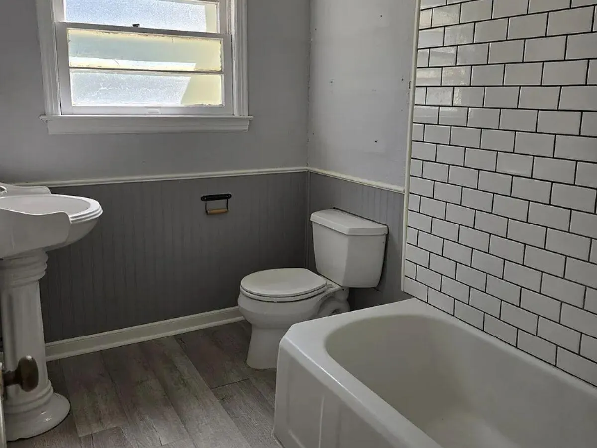Photo 5 — 2407 28th Street, Lubbock, TX 79411