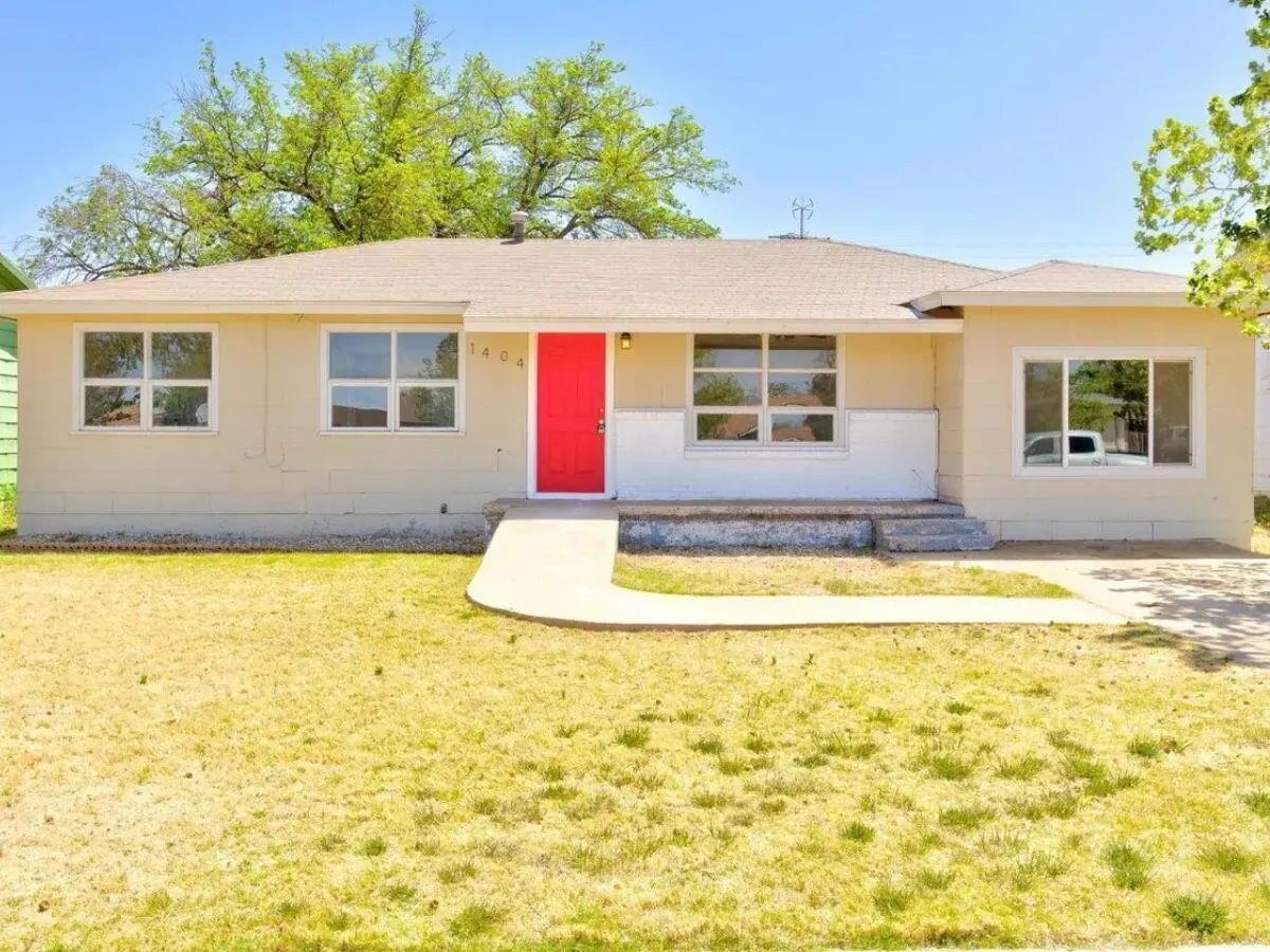Front exterior — 1404 E Reppto Street, Brownfield, TX 79316