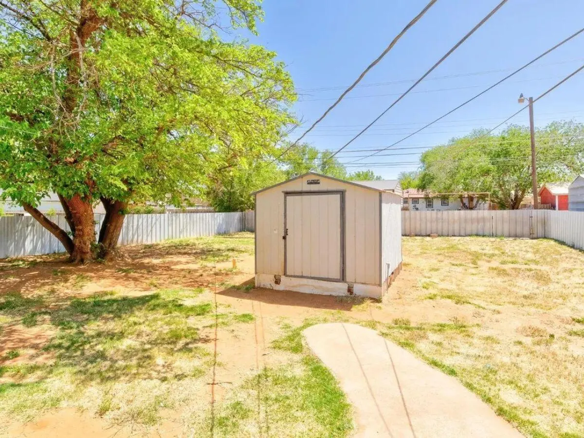 Photo 11 — 1404 E Reppto Street, Brownfield, TX 79316