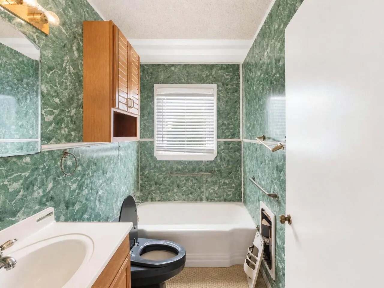 Photo 3 — 205 11th Street, Levelland, TX 79336