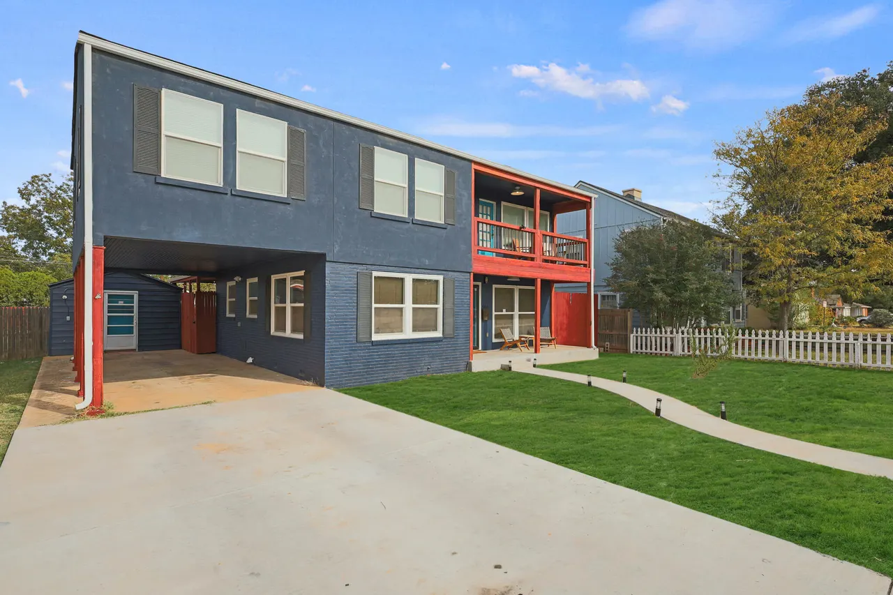 Photo 15 — 1904 28th Street, Lubbock, TX 79411