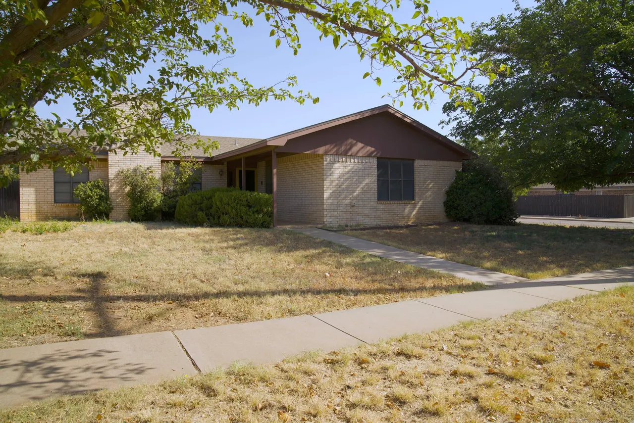 Photo 2 — 5602 73rd Street, Lubbock, TX 79424