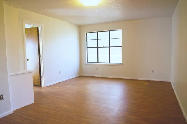 Photo 7 — 5602 73rd Street, Lubbock, TX 79424