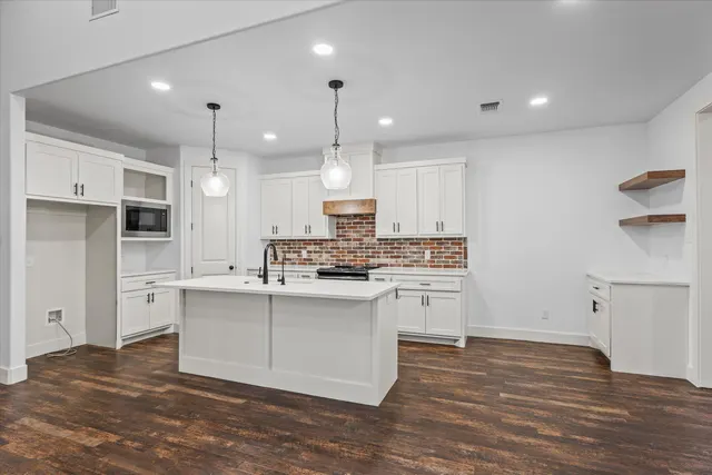 Photo 3 — 7626 55th Street, Lubbock, TX 79407
