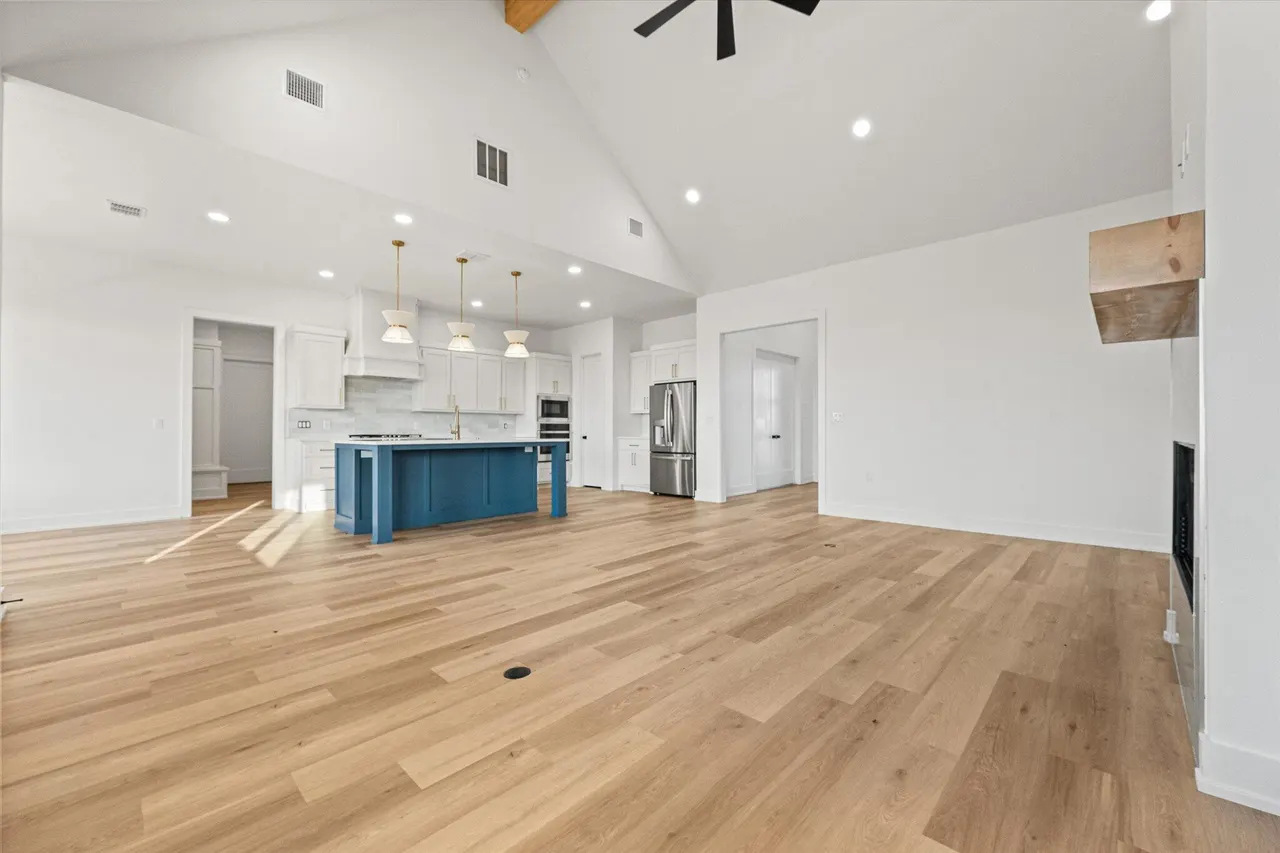 Photo 13 — 1154 E Hayes Street, New Home, TX 79383