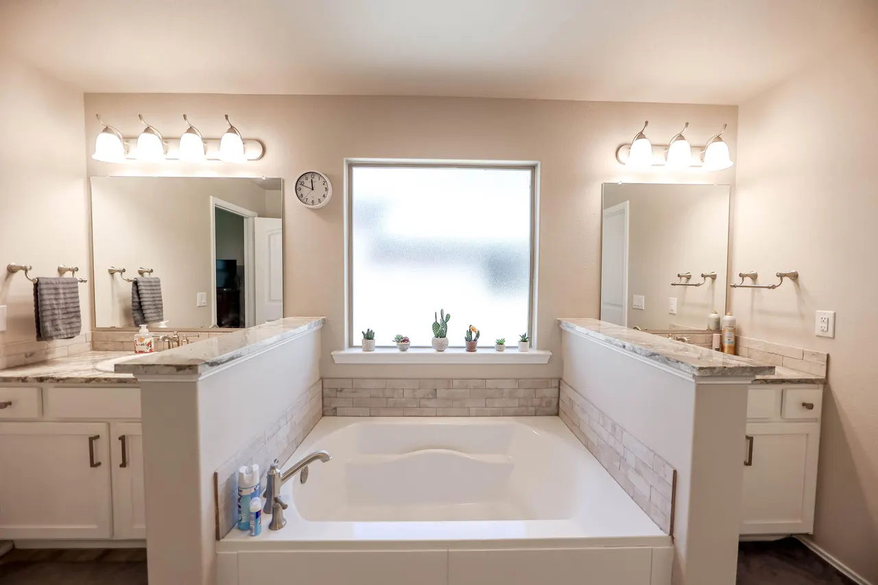 Photo 16 — 13314 Avenue V, Lubbock, TX 79423