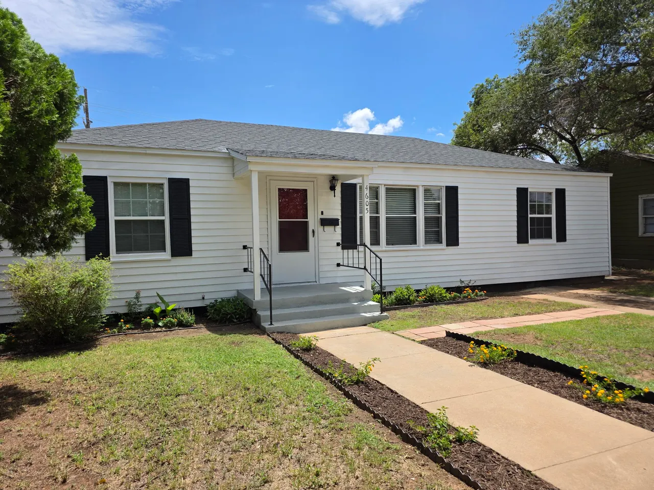 Photo 3 — 4605 32nd Street, Lubbock, TX 79410