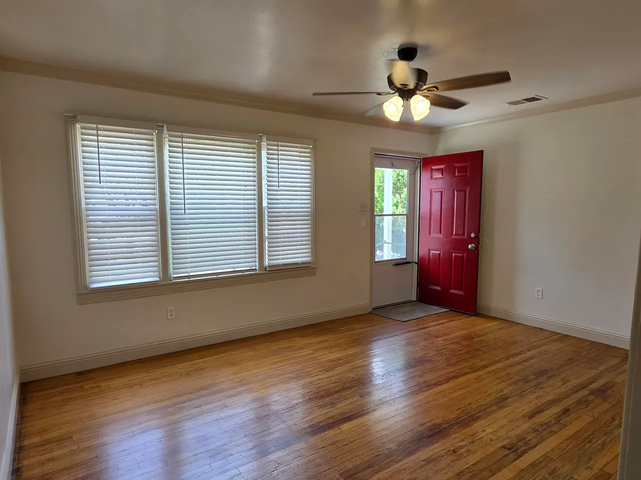 Photo 14 — 4605 32nd Street, Lubbock, TX 79410