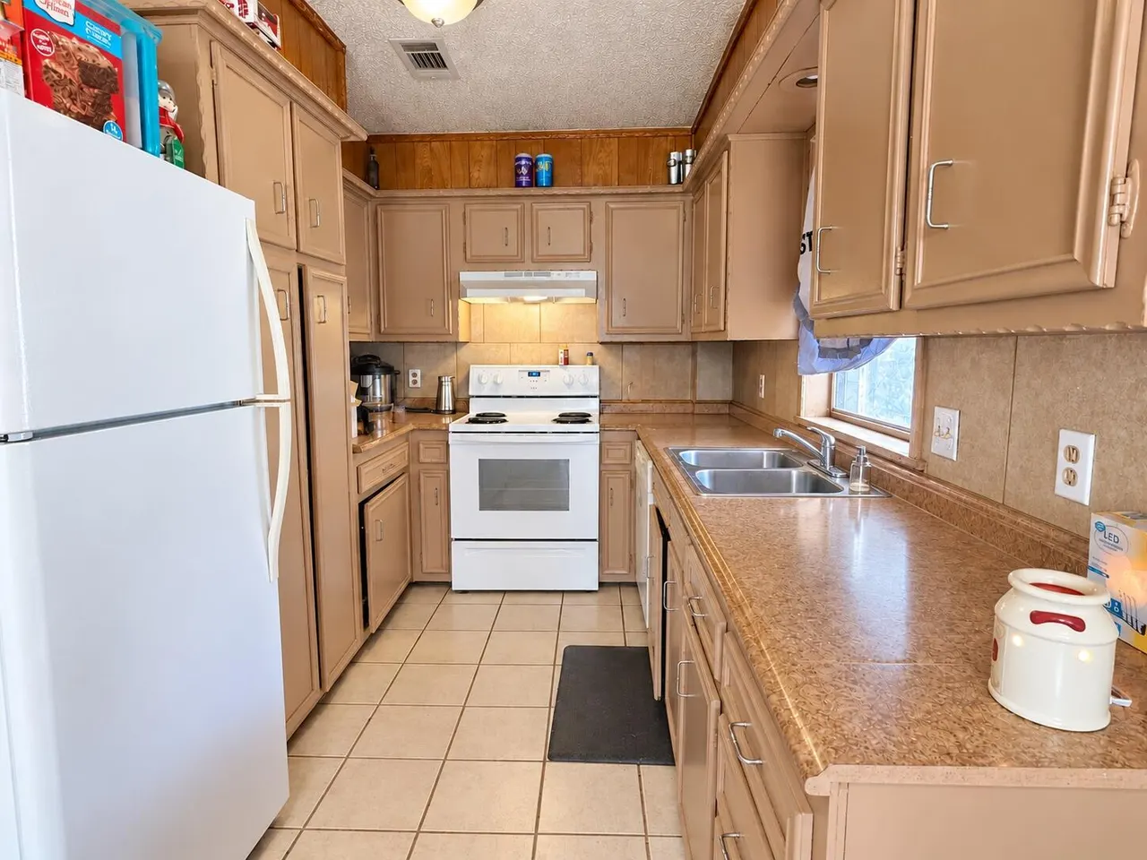 Photo 4 — 5743 Amherst Street, Lubbock, TX 79416
