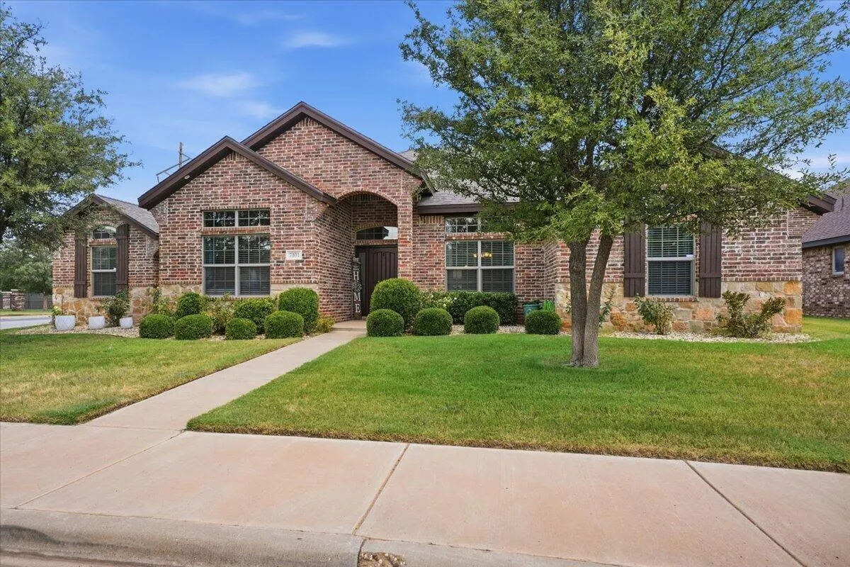 Photo 2 — 7301 Kewanee Avenue, Lubbock, TX 79424