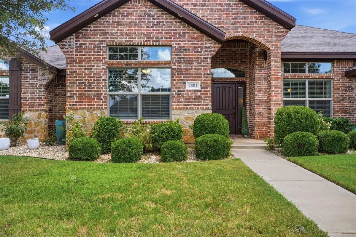 Photo 3 — 7301 Kewanee Avenue, Lubbock, TX 79424