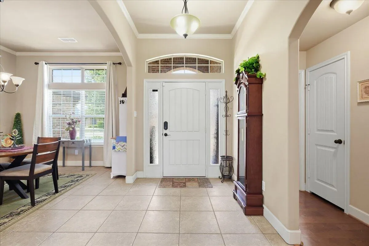 Photo 5 — 7301 Kewanee Avenue, Lubbock, TX 79424