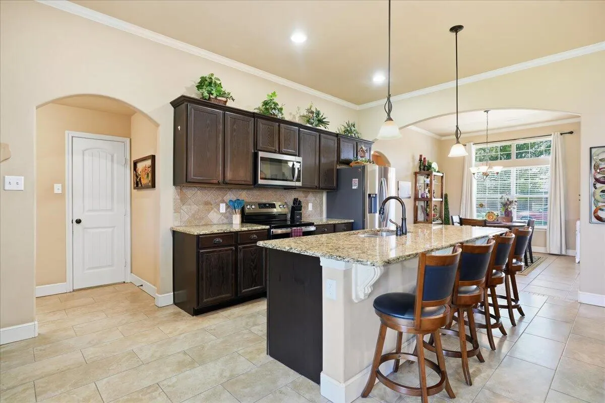 Photo 11 — 7301 Kewanee Avenue, Lubbock, TX 79424