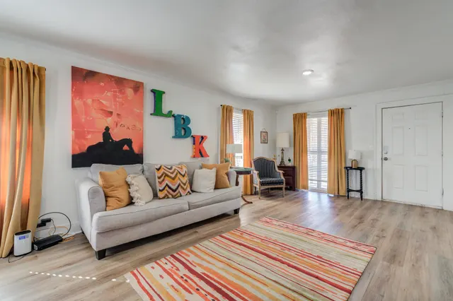 Photo 6 — 1621 Avenue Y, Lubbock, TX 79401