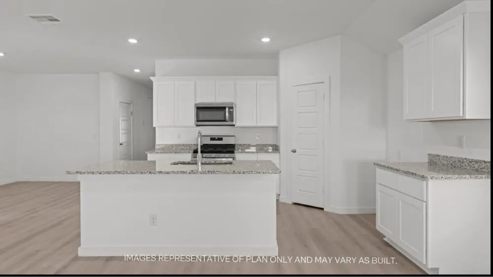 Photo 6 — 223 18th Street, Wolfforth, TX 79382