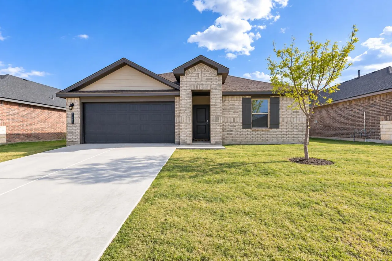 Front exterior — 7729 92nd Street, Lubbock, TX 79424