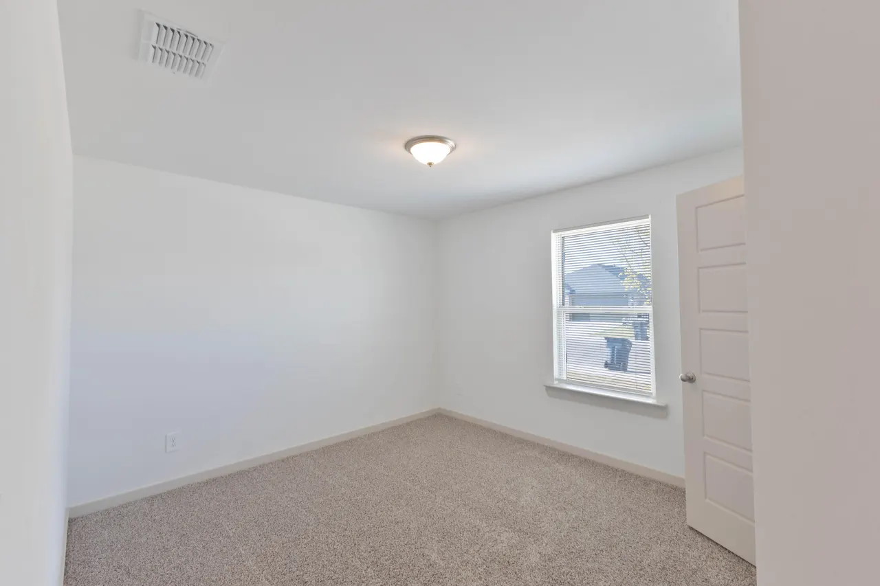 Photo 15 — 7729 92nd Street, Lubbock, TX 79424