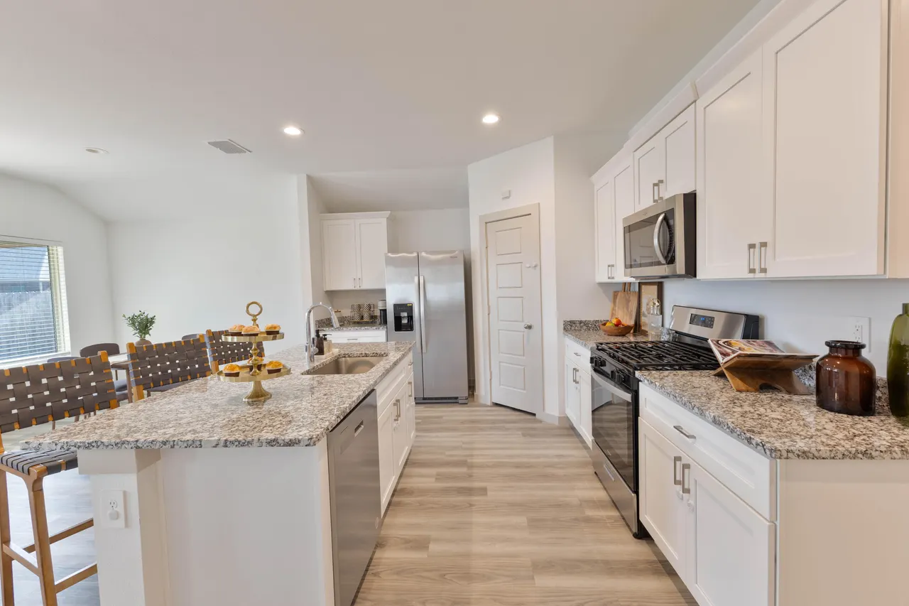 Photo 3 — 7729 92nd Street, Lubbock, TX 79424