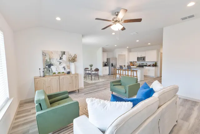 Photo 7 — 7729 92nd Street, Lubbock, TX 79424