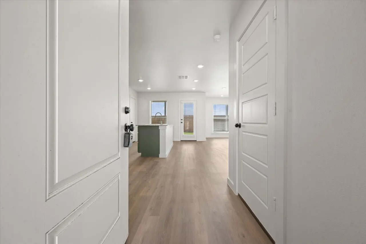 Photo 4 — 5901 154th Place, Lubbock, TX 79424