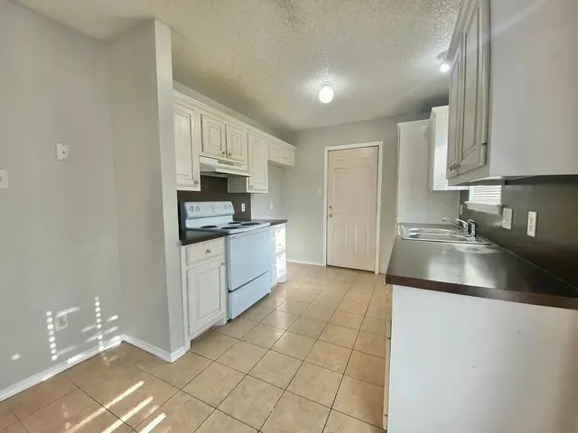 Photo 4 — Package Property 3, Lubbock, TX 79406