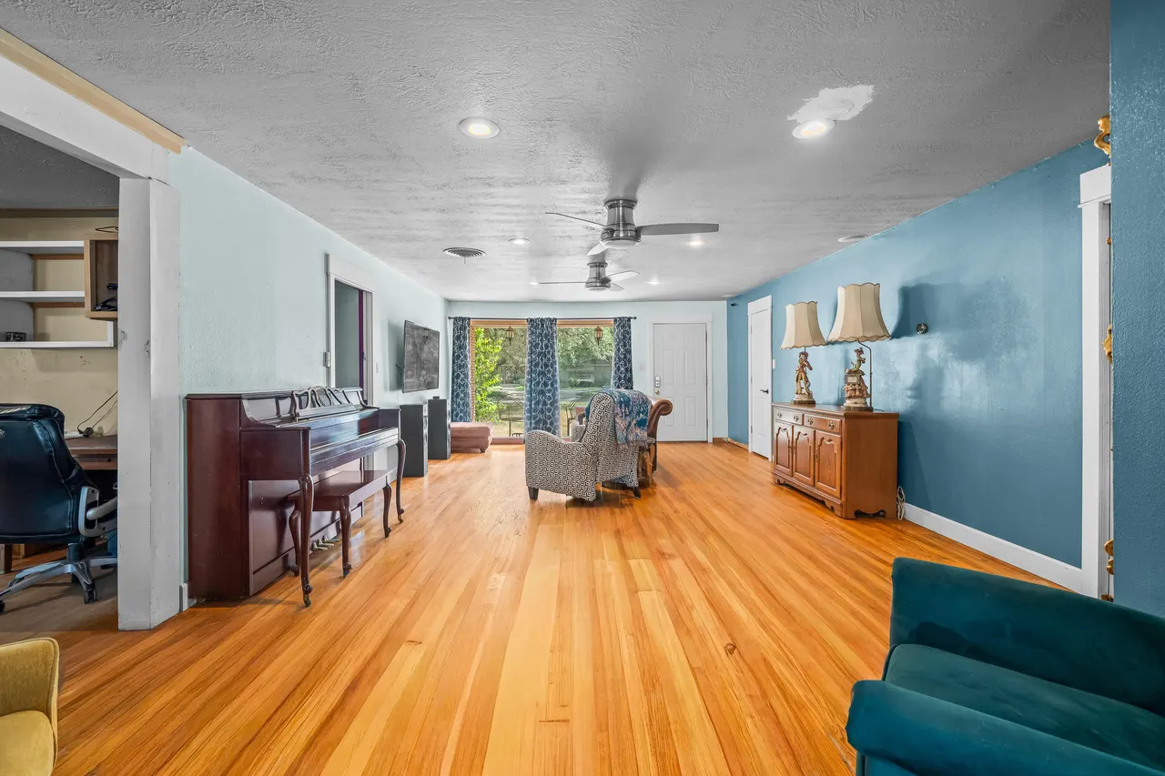 Photo 9 — 4502 16th Street, Lubbock, TX 79416