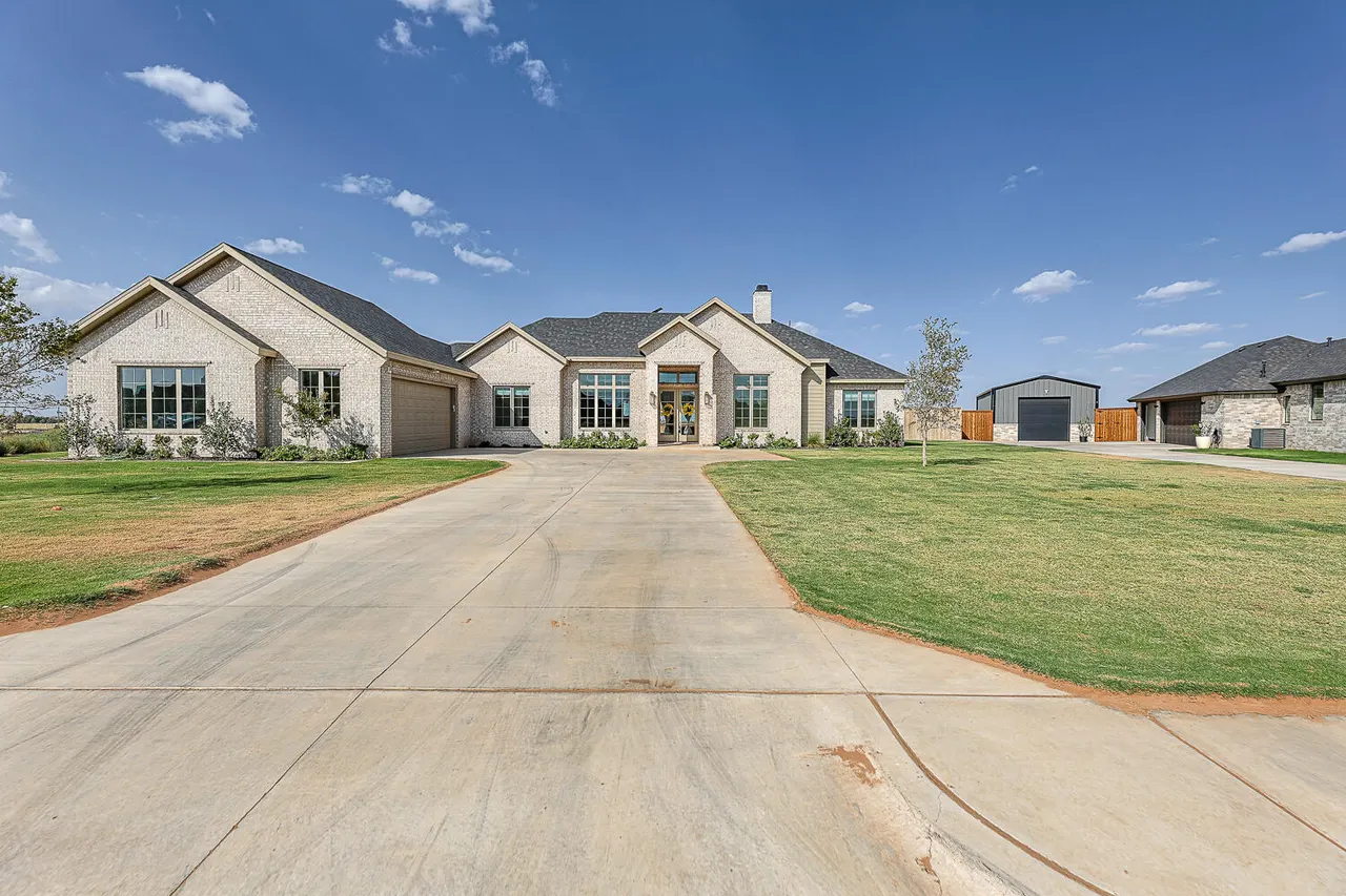 Photo 2 — 15001 Canton Avenue, Lubbock, TX 79423
