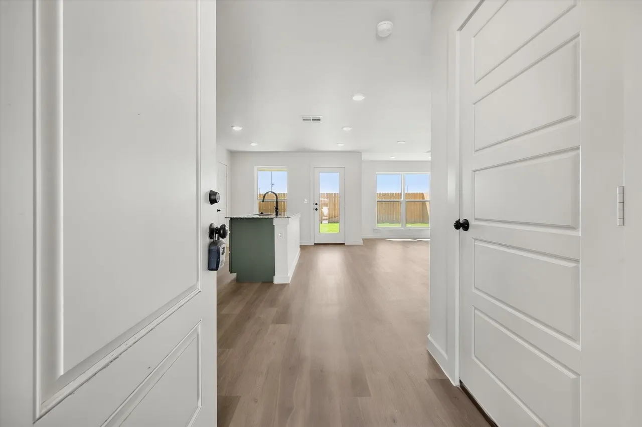 Photo 4 — 8301 25th Street, Lubbock, TX 79407