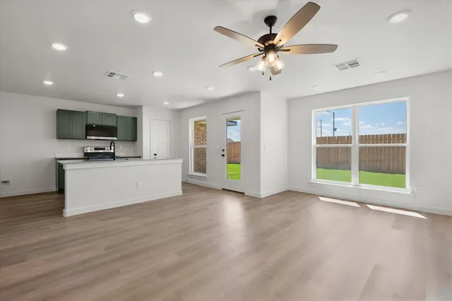 Photo 6 — 8301 25th Street, Lubbock, TX 79407