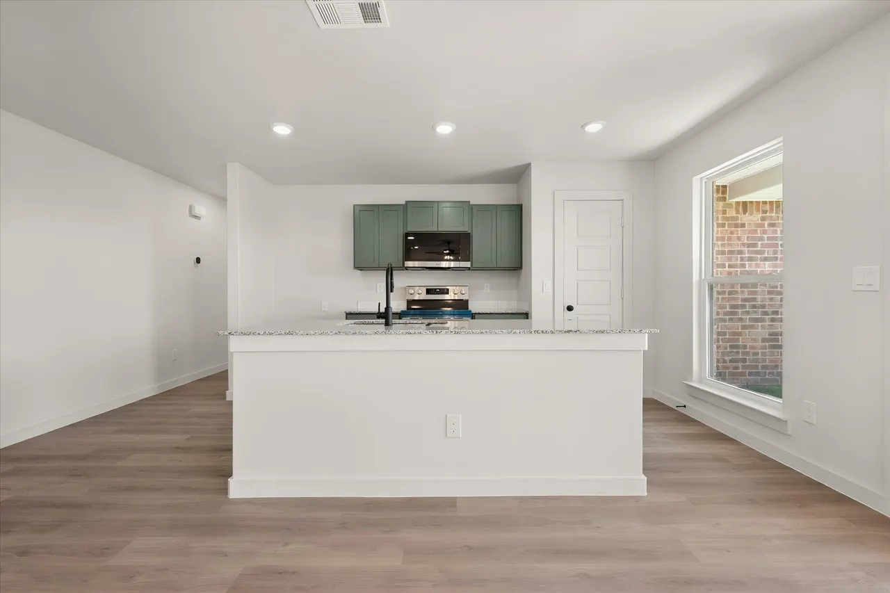 Photo 9 — 8301 25th Street, Lubbock, TX 79407