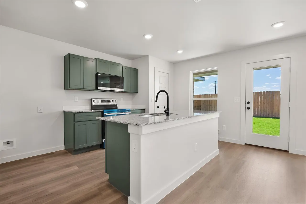 Photo 10 — 8301 25th Street, Lubbock, TX 79407