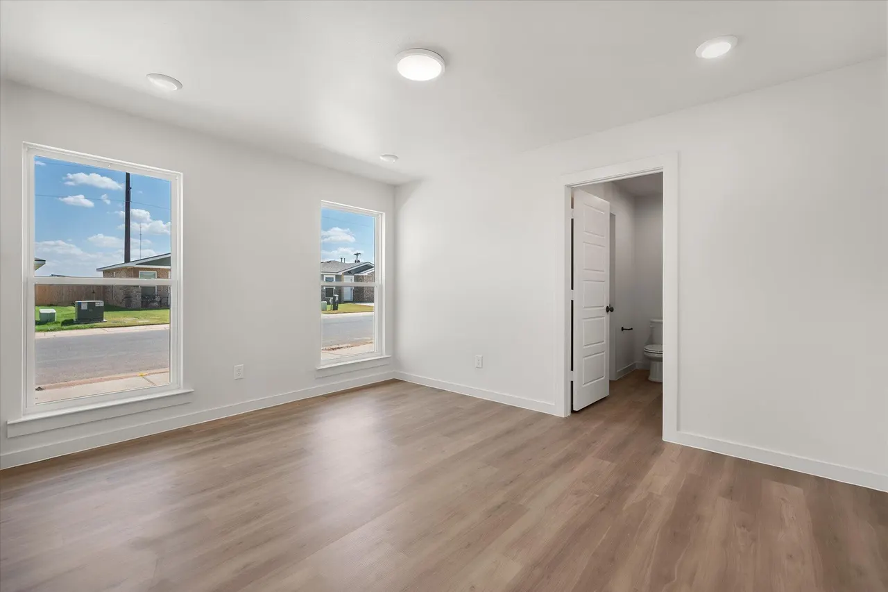 Photo 16 — 8301 25th Street, Lubbock, TX 79407
