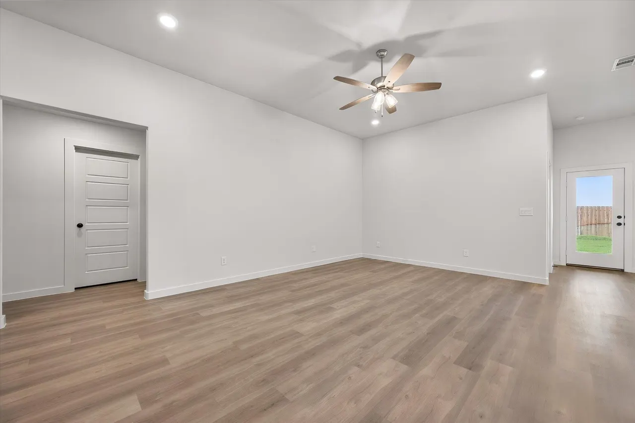 Photo 6 — 8506 24th Street, Lubbock, TX 79407