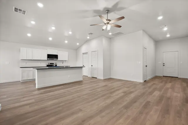 Photo 8 — 8506 24th Street, Lubbock, TX 79407