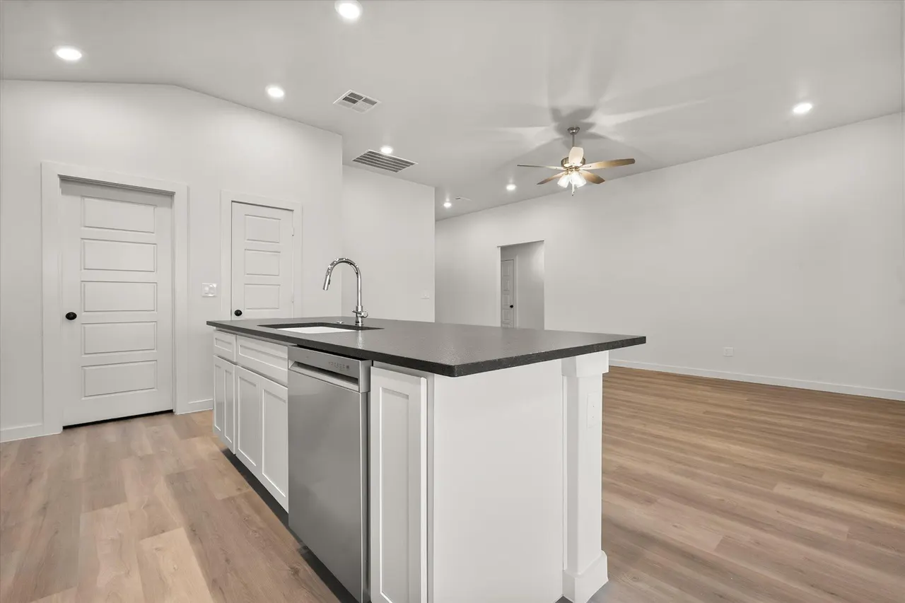 Photo 16 — 8506 24th Street, Lubbock, TX 79407