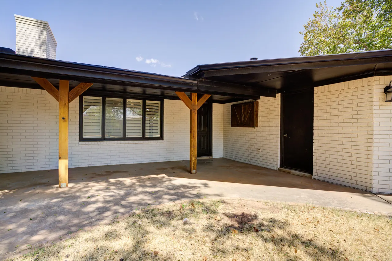 Photo 43 — 802 W 6th Street, Idalou, TX 79329
