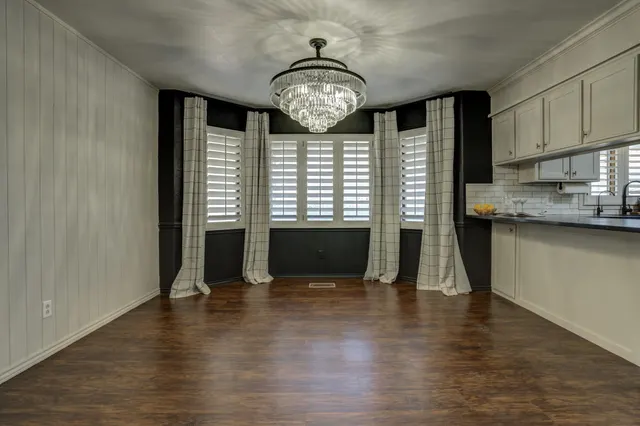 Photo 8 — 802 W 6th Street, Idalou, TX 79329