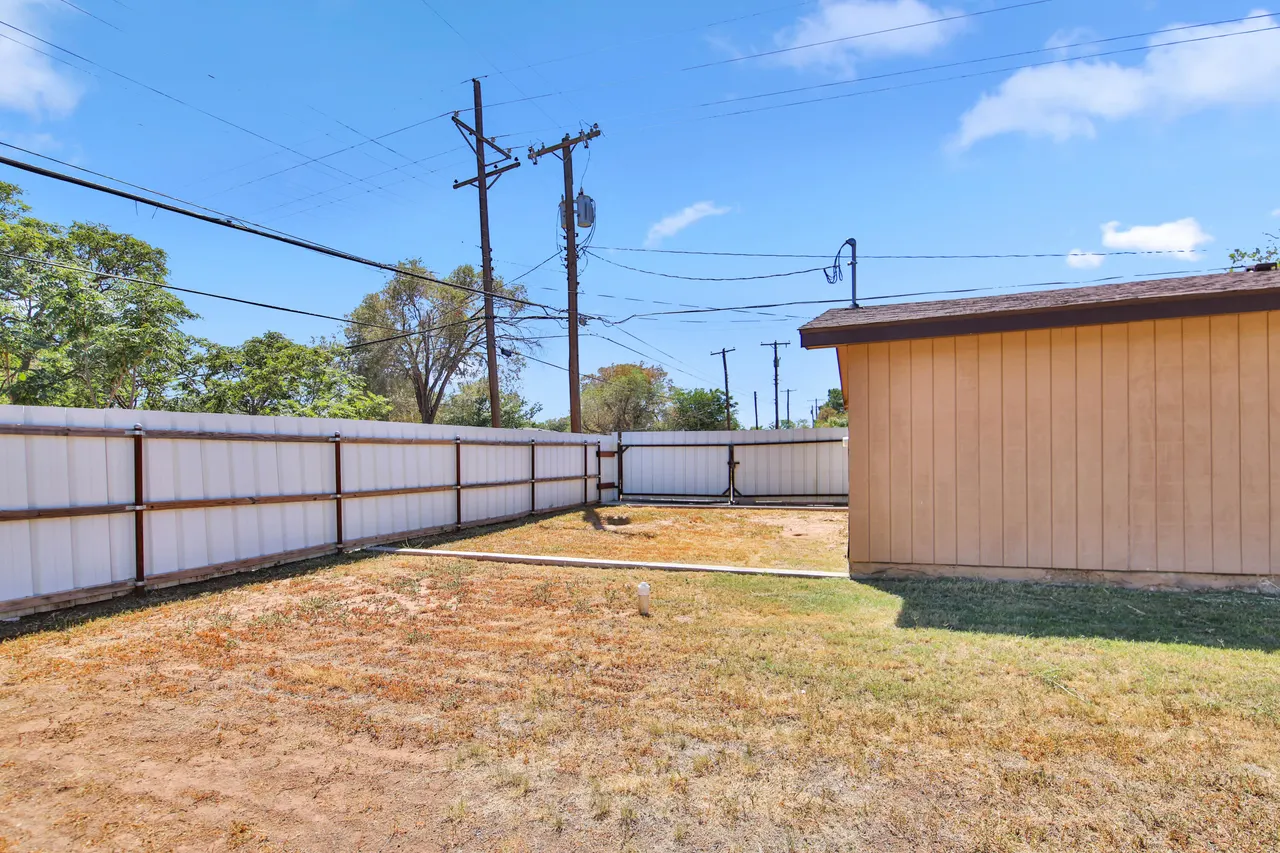 Photo 26 — 2519 44th Street, Lubbock, TX 79413
