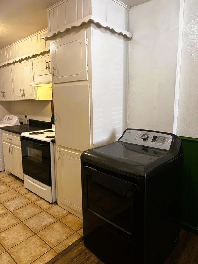 Photo 6 — 2014 54th Street A, Lubbock, TX 79412