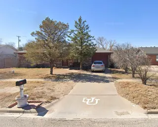 Sold home at 901 W Avenue J