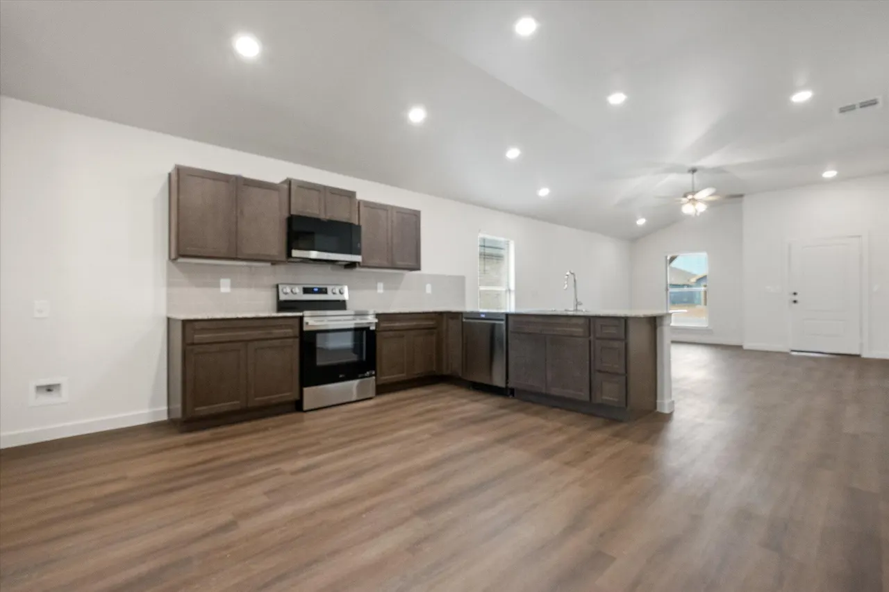 Photo 13 — 15424 Fulton Avenue, Lubbock, TX 79424