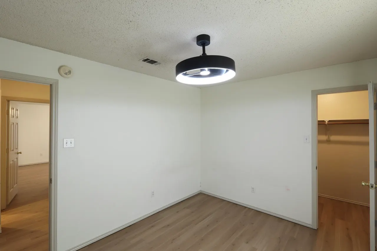 Photo 8 — 811 Ironton Drive, Lubbock, TX 79416