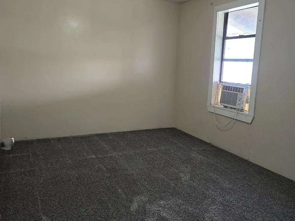 Photo 8 — 1021 S Westside Avenue, Littlefield, TX 79339
