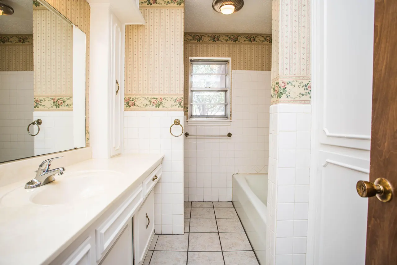 Photo 37 — 4810 13th Street, Lubbock, TX 79416