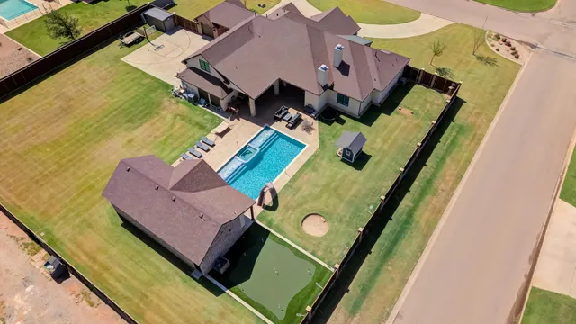 Photo 3 — 8818 County Road 6875, Lubbock, TX 79407