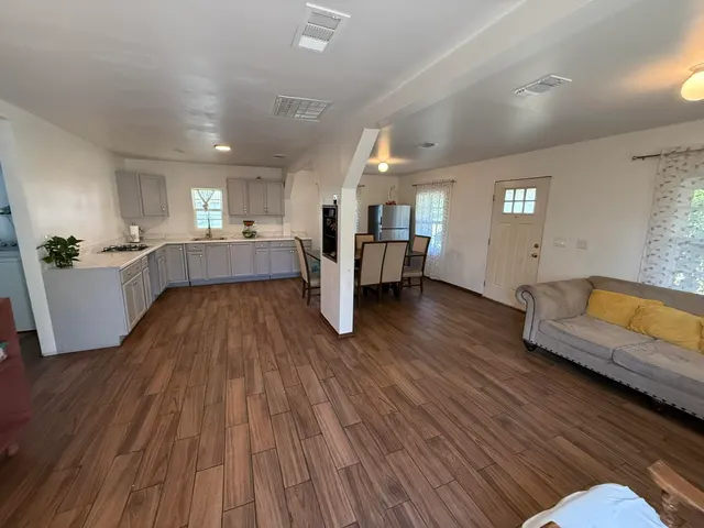 Photo 2 — 1301 W 4th Street, Petersburg, TX 79250